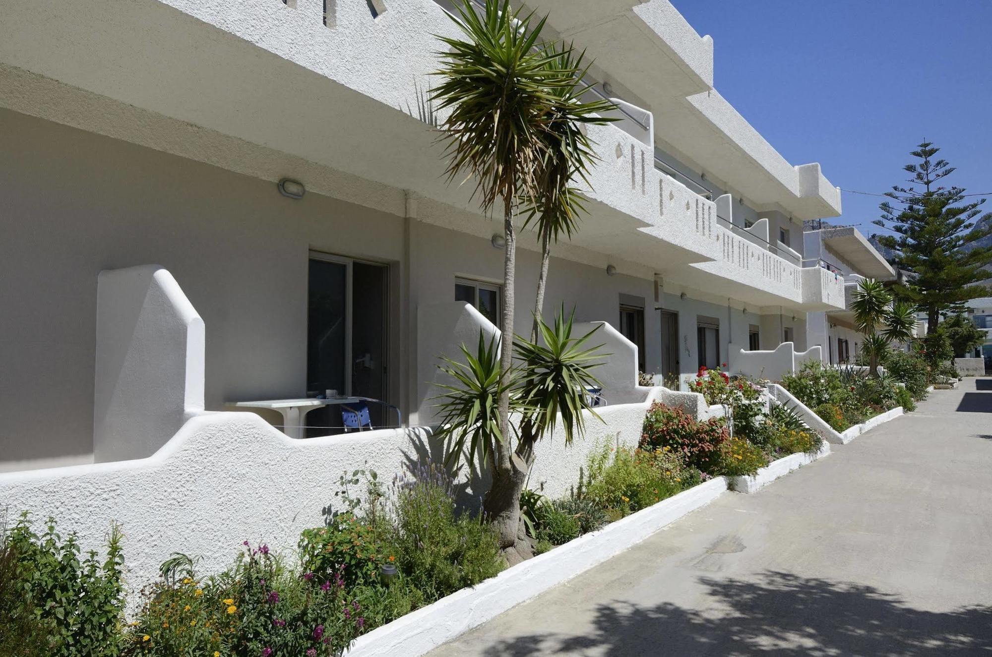 Costas & Chrysoula Aparthotel Plakiás Eksteriør bilde